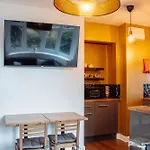 Spacious Flat With Free Parking Апартаменты Харрогейт