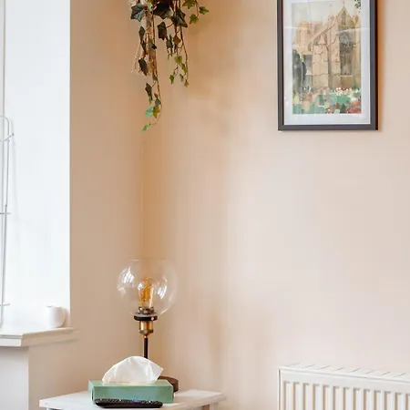 Apartment Spacious Flat With Free Parking Harrogate