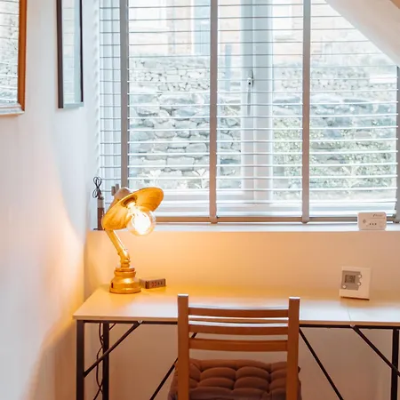 Spacious Flat With Free Parking Apartment