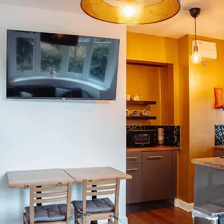 Spacious Flat With Free Parking Apartment Harrogate