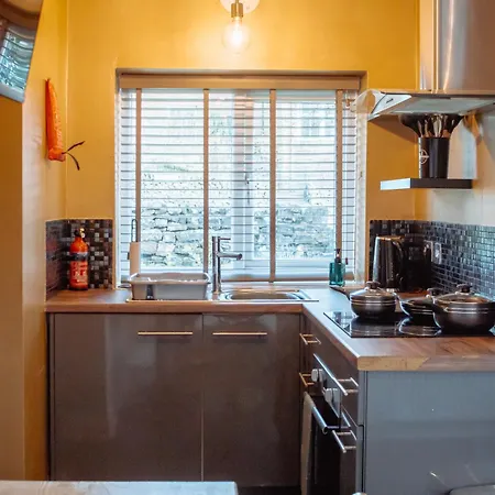 Apartment Spacious Flat With Free Parking Harrogate