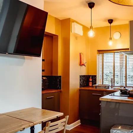 Spacious Flat With Free Parking Appartamento