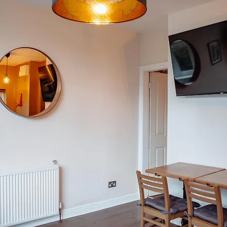 Apartment Spacious Flat With Free Parking Harrogate