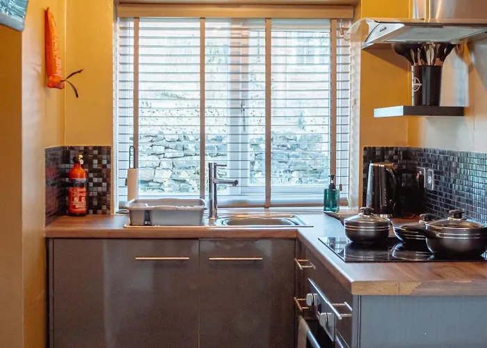 Apartment Spacious Flat With Free Parking Harrogate